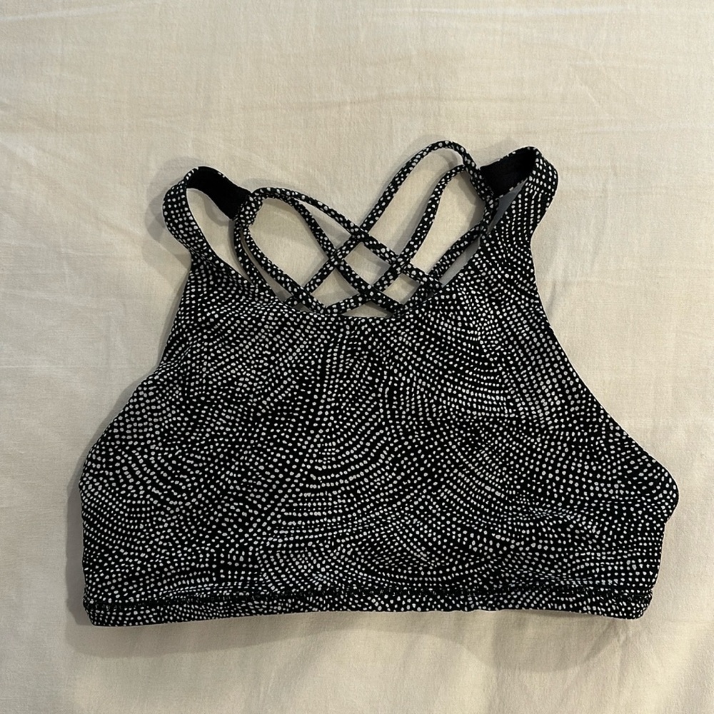 LuluLemon sports bra size 8
